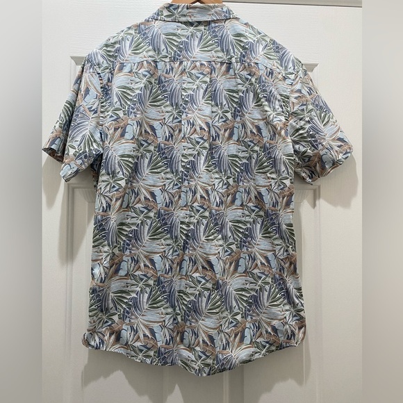 High Surf Hawaiian Button Up Shirt with Coconut Shell Buttons, XL or Extra Large - Picture 10 of 10